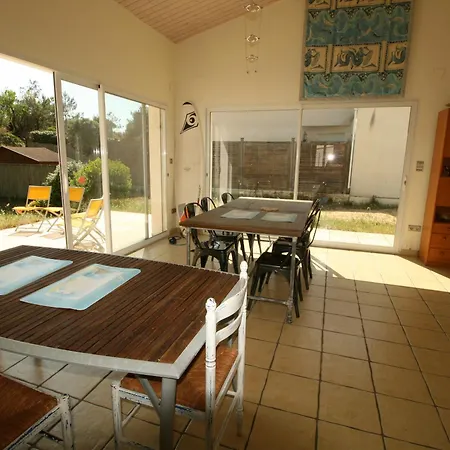 Maison Avec Jardin à 150m De La Plage, 2 Chambres, Wi-fi, Parking, Animaux Acceptés - Fr-1-22-351 *